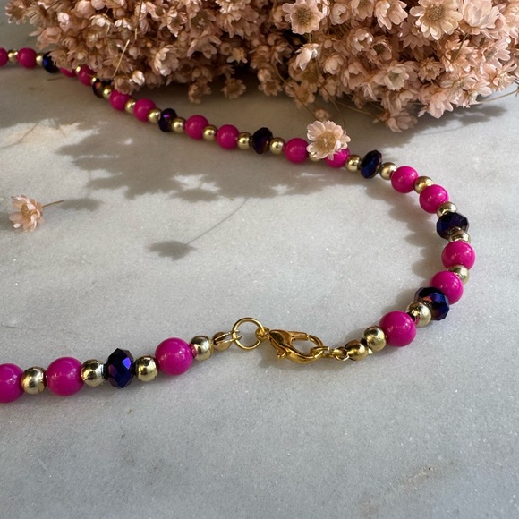 NWT Elegant Pink and Gold and purple Crystal Beaded Necklace - Picture 2 of 2